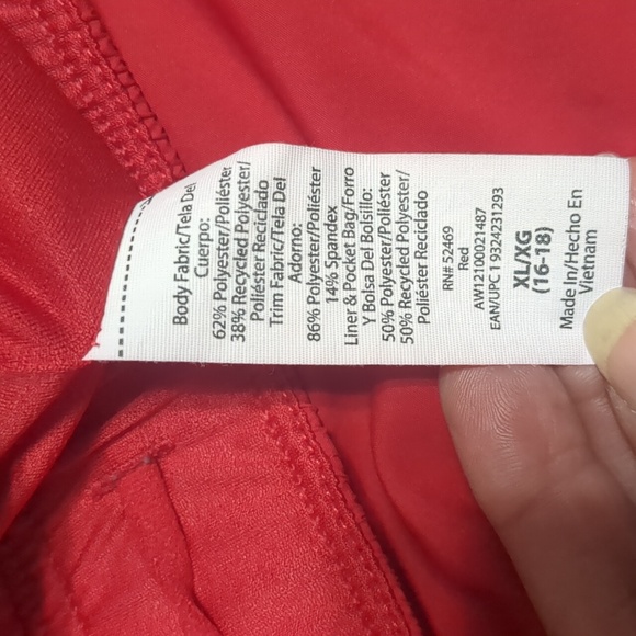 Athletic works red shorts - Picture 4 of 13